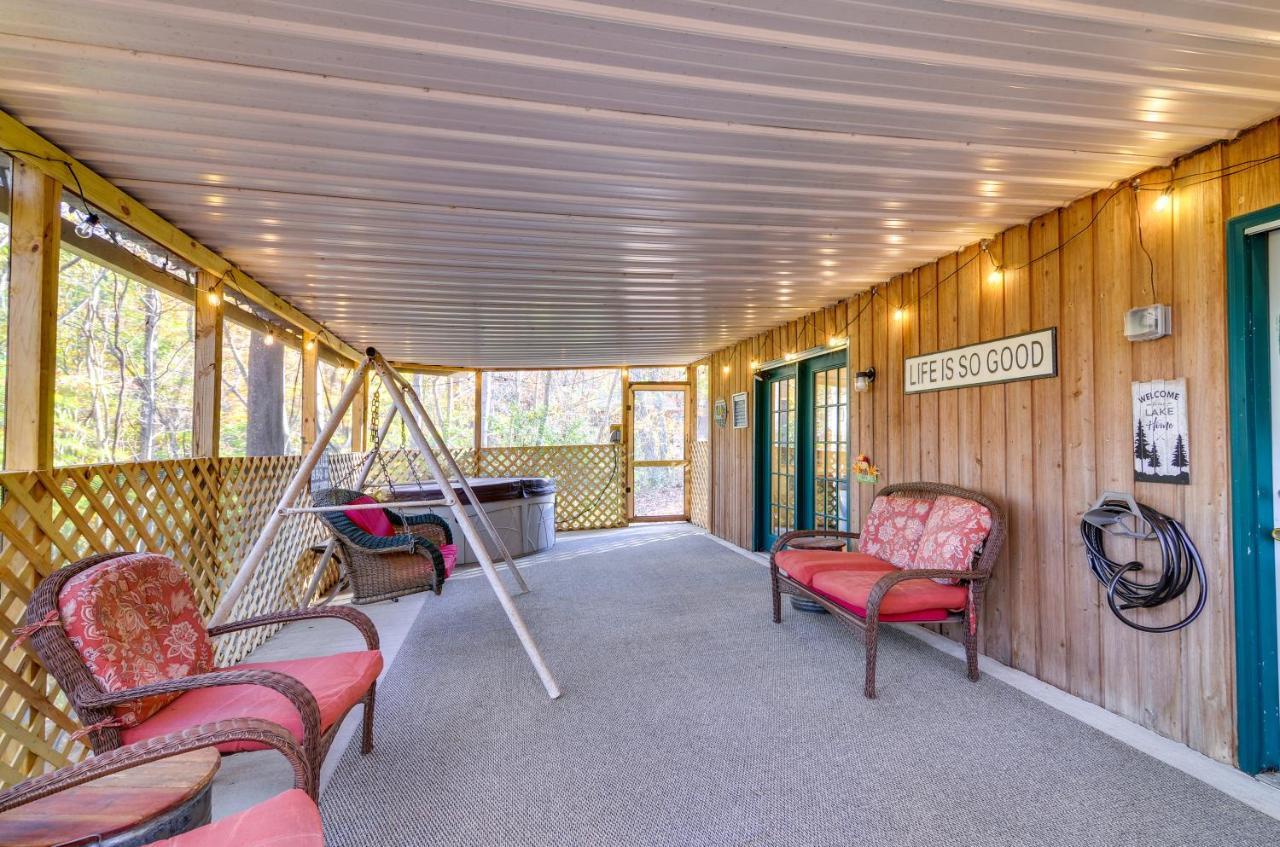 Burnside Resort Cabin With Hot Tub And Outdoor Spots! Exteriér fotografie